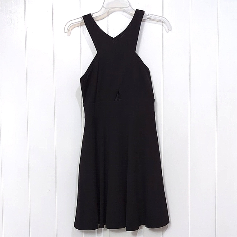 Euc Lulus Black Keyhole Black Dress